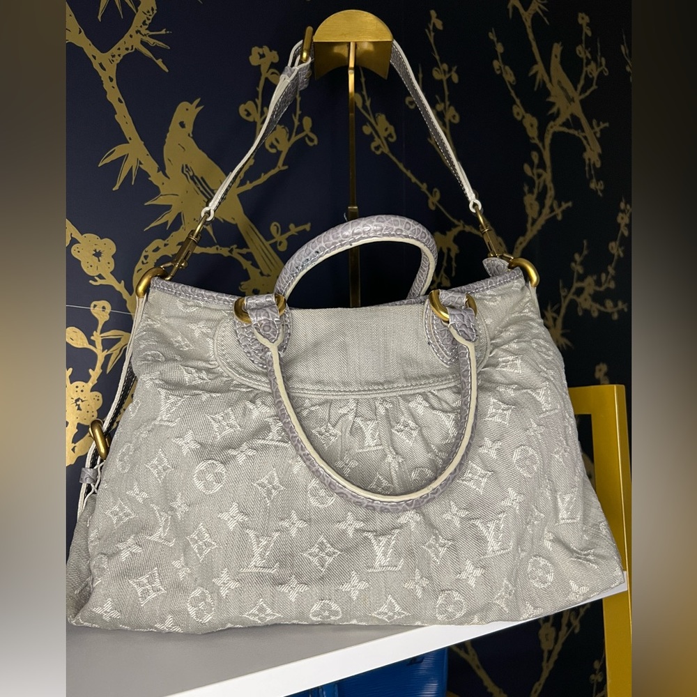 LOUIS VUITTON Denim Neo Cabby MM Grey Box and Dust Bag included!!